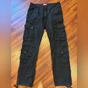 Matchstick Men’s Black Cargo Pants. Size M (30)